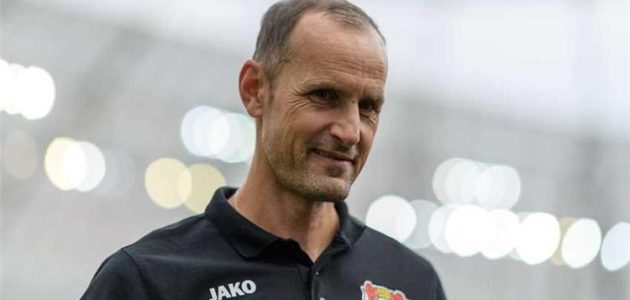 خاص | هايكو هيرليتش يصل القاهرة لإتمام التعاقد مع الزمالك